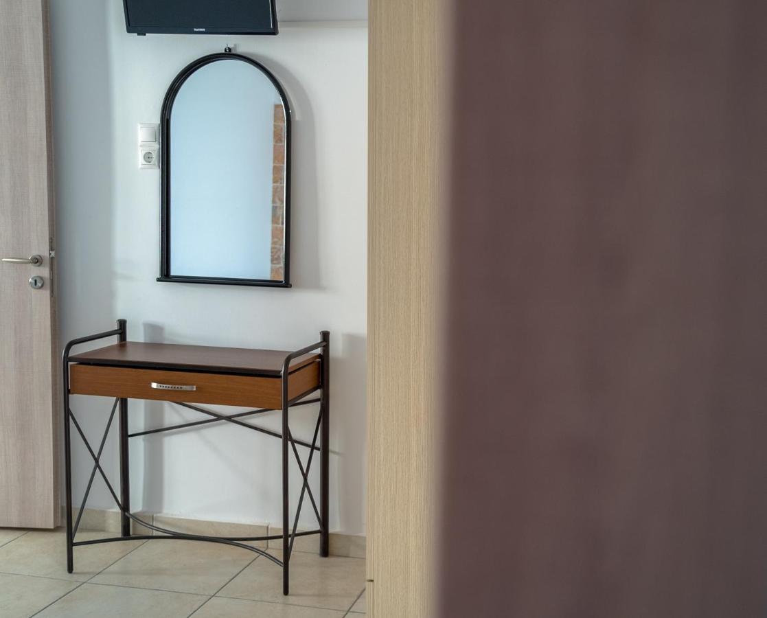 Zaranis Apartment *